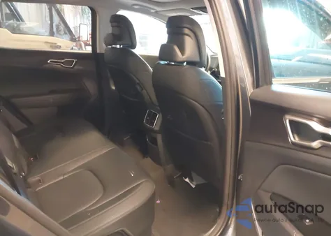 2024 Kia Sportage Hybrid Ex from USA, damaged, VIN KNDPVCDG8R7167218